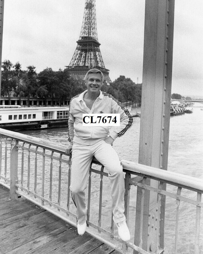 George Peppard Jogs In Paris, France Photo